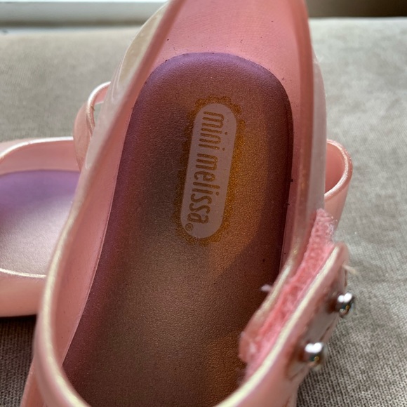 Mini Melissa - Picture 3 of 3